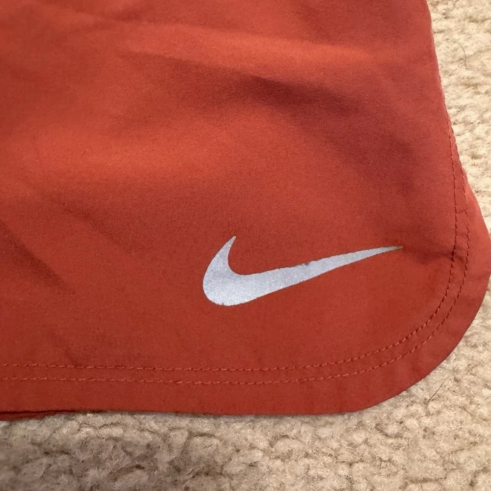 Nike Dri-FIT Running Fitness Active Workout Shorts Athletic Sporty Rust Red Sz S